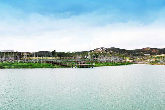 2-乌兰浩特市神骏山生态修复及景观项目.jpg 2-乌兰浩特市神骏山生态修复及景观项目.jpg