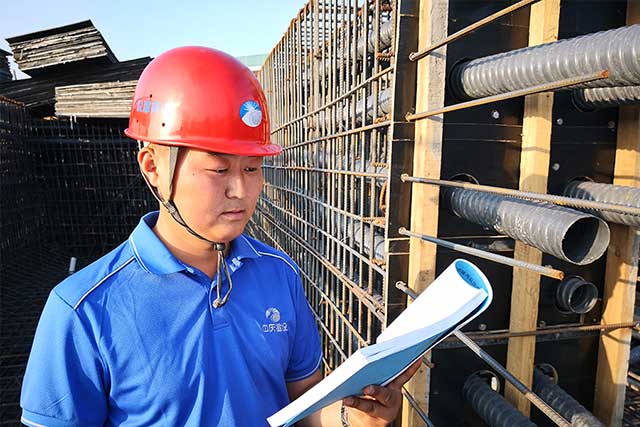 吴雷2.jpg 吴雷2.jpg