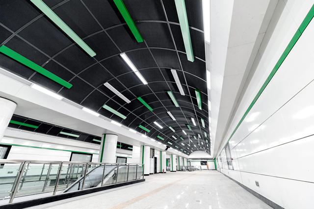 东广场_副本.jpg 东广场_副本.jpg