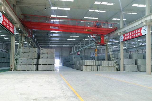 地铁盾构管片.jpg 地铁盾构管片.jpg